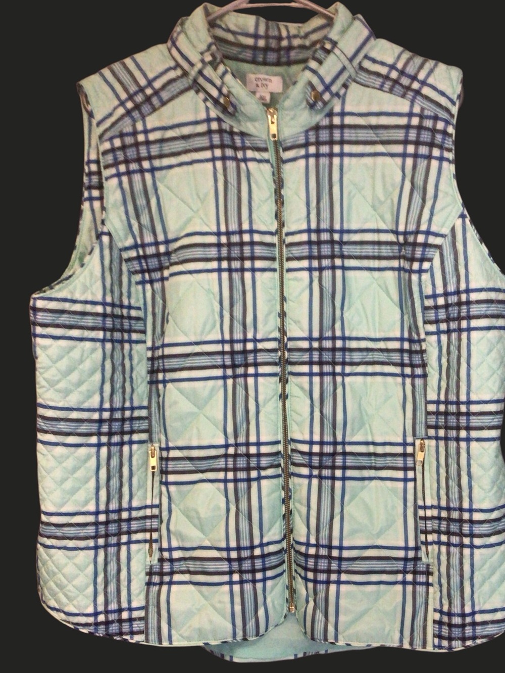 EUC....Womens Crown and Ivy quilted vest. Size XXL